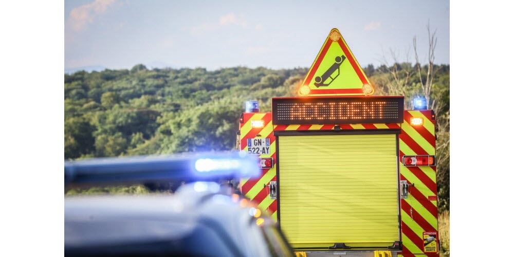 Accident – Lagnieu, France, Man Killed in Truck and Car Collision on RD 1075